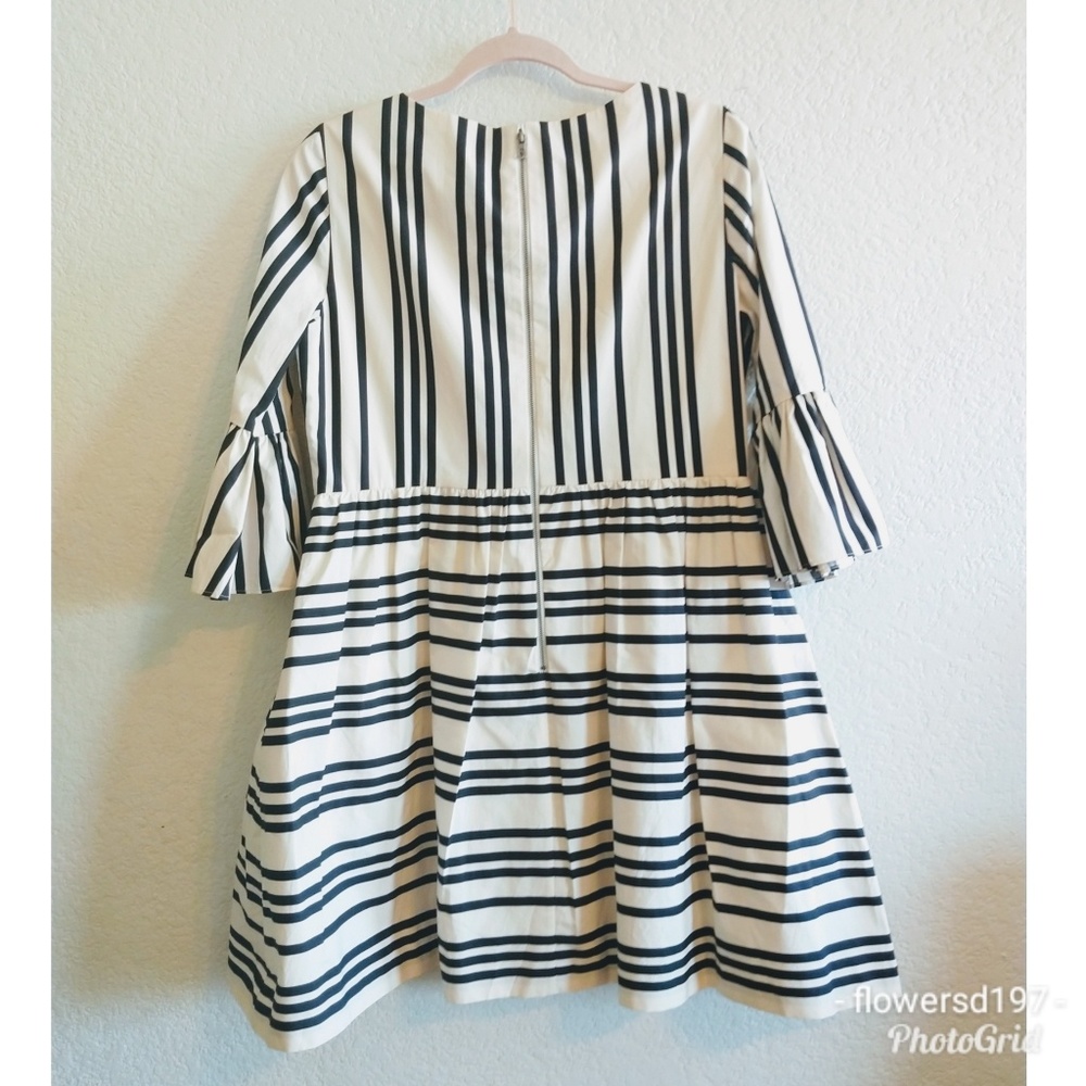 Alice + Olivia Black and White Striped Midi Dress - Picture 4 of 6